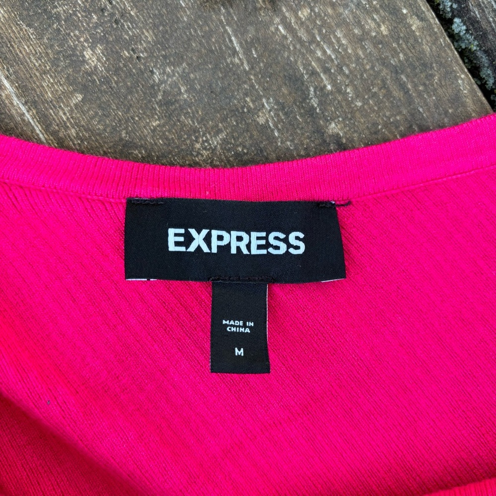 EXPRESS Ruffle One Shoulder Cropped Sweater Tank Size M - Picture 5 of 10
